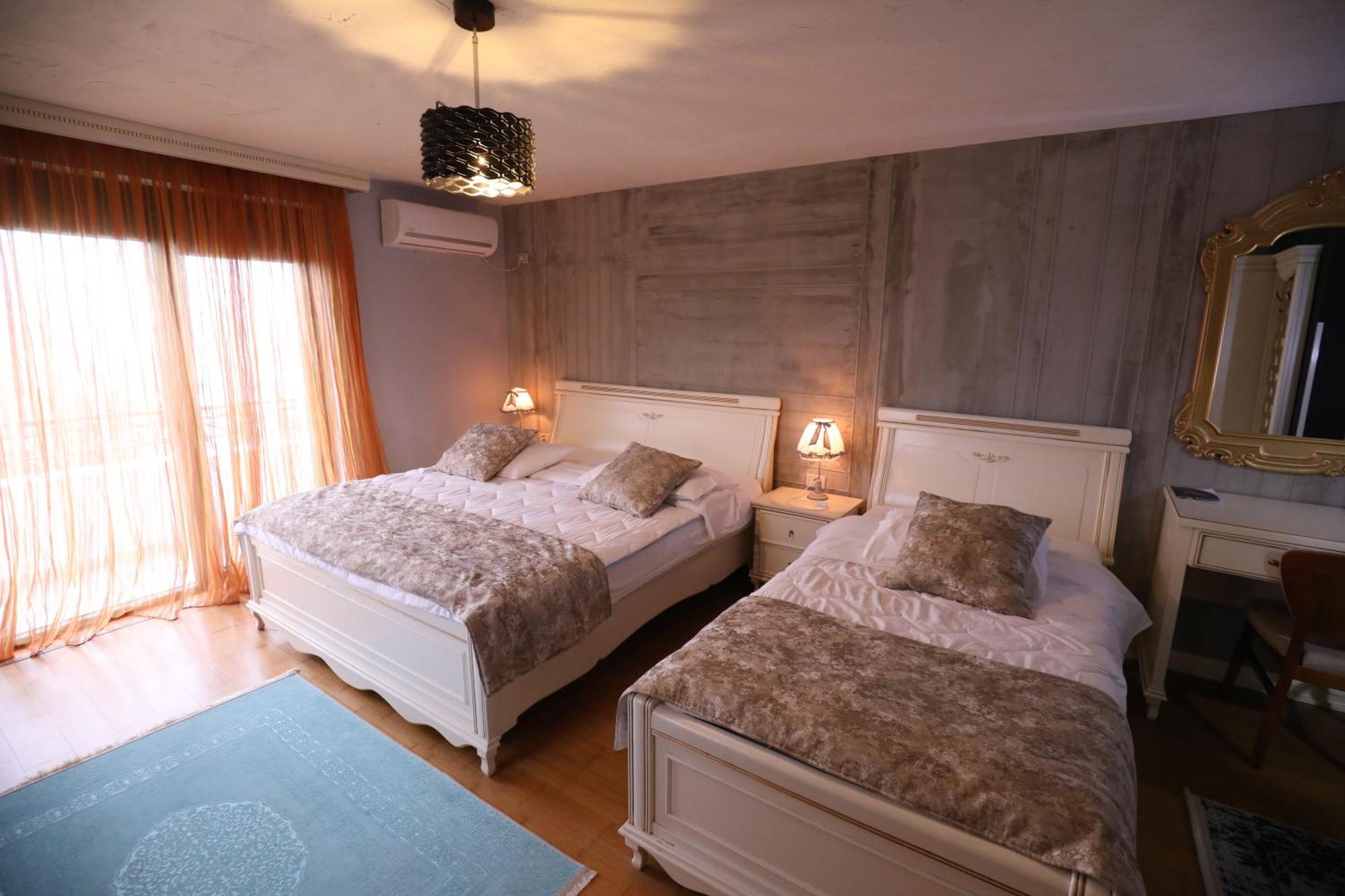 1 Maji Hotel 4*