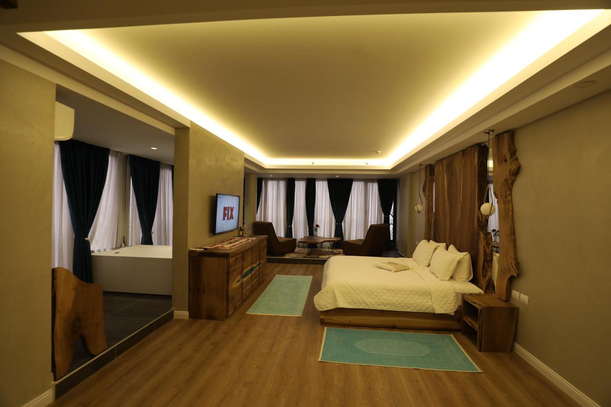 Hotel 1 Maji
